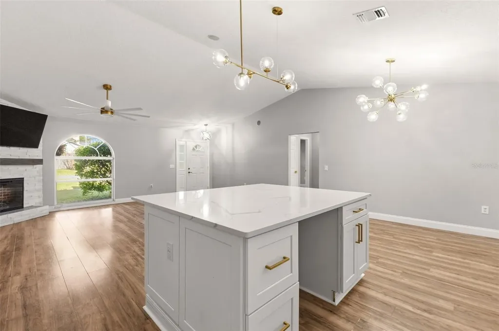 703 Scott Lake Village S Lakeland FL 33813