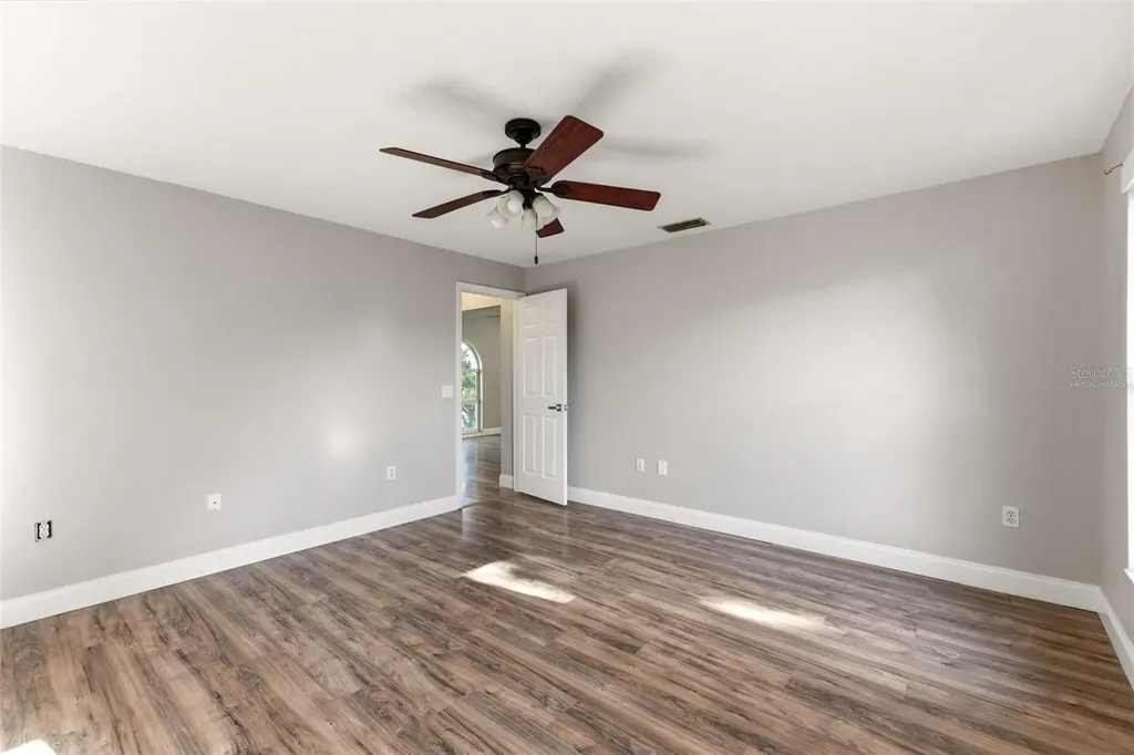 703 Scott Lake Village S Lakeland FL 33813