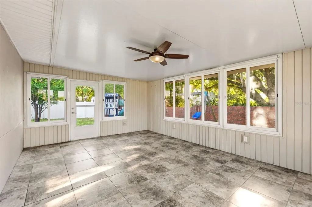 703 Scott Lake Village S Lakeland FL 33813