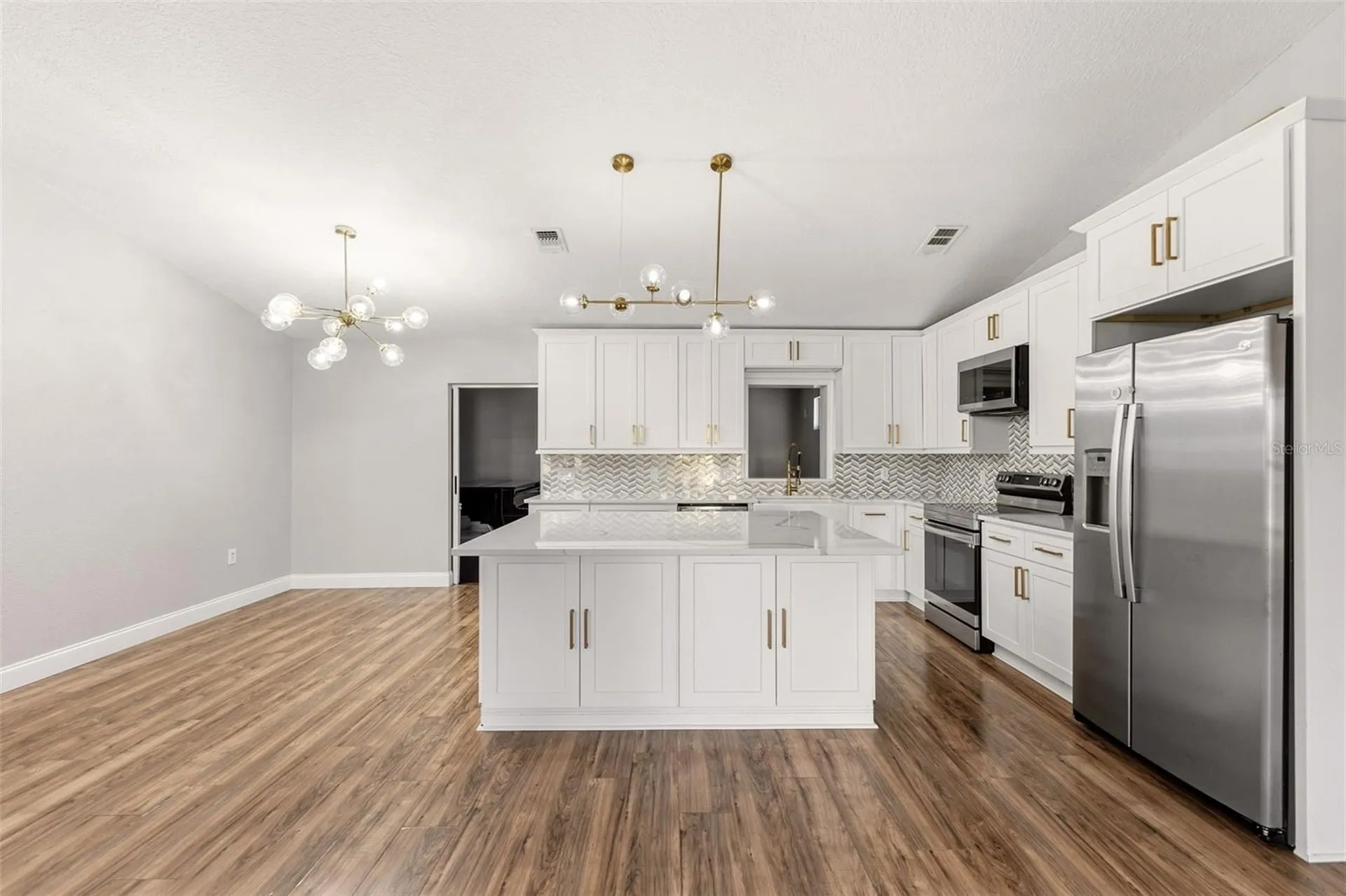 703 Scott Lake Village S Lakeland FL 33813