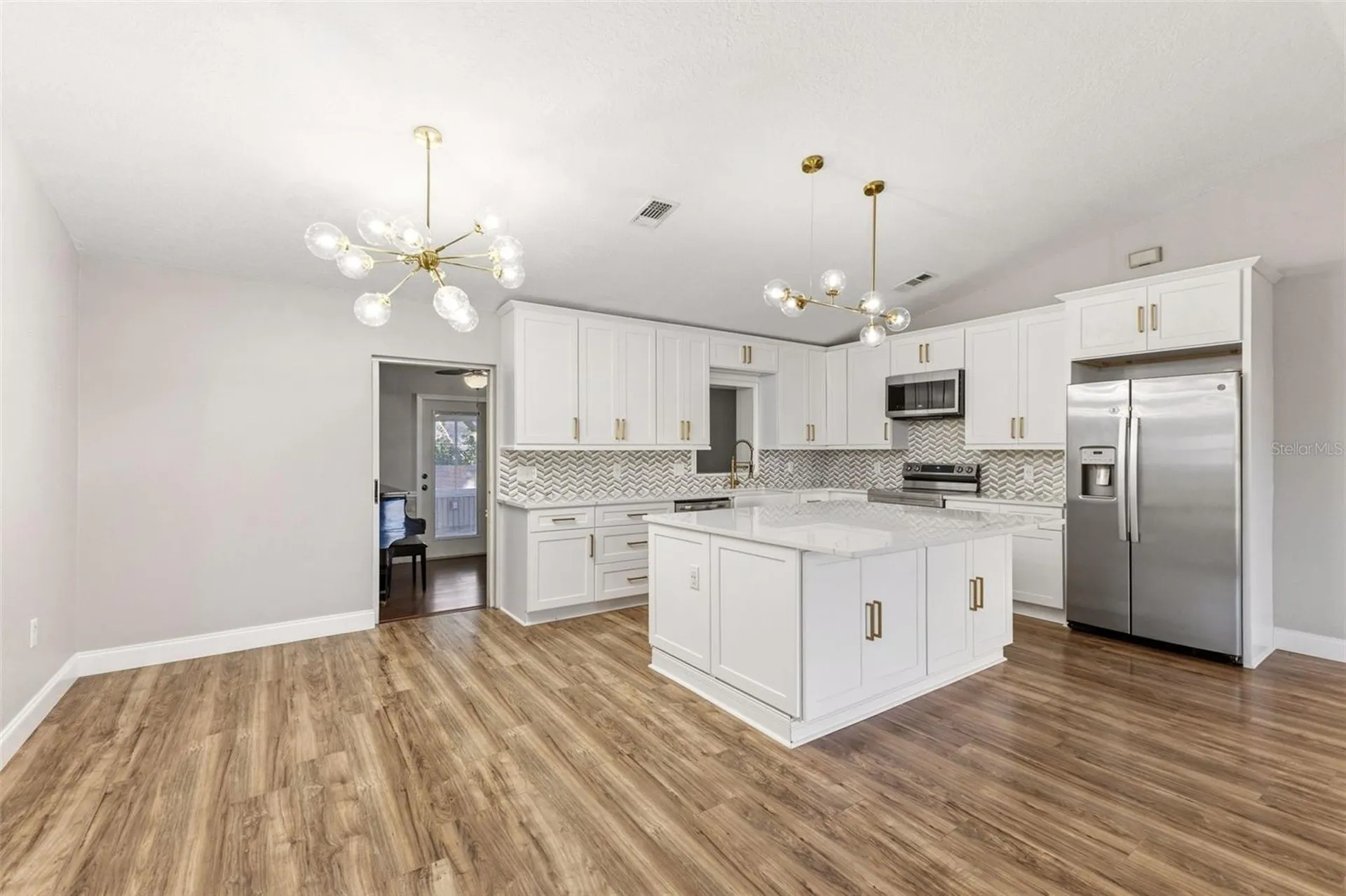 703 Scott Lake Village S Lakeland FL 33813