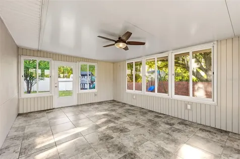 703 Scott Lake Village S Lakeland FL 33813