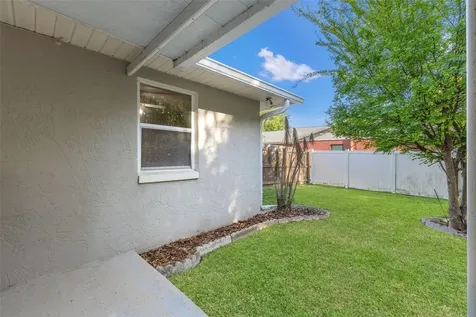 703 Scott Lake Village S Lakeland FL 33813