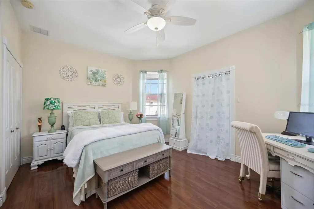 1621 Dr Martin Luther King Way Sarasota FL 34234