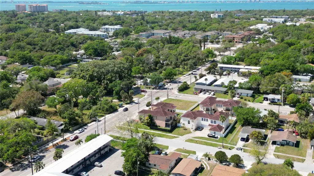 1621 Dr Martin Luther King Way Sarasota FL 34234