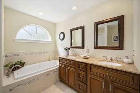 1621 Dr Martin Luther King Way Sarasota FL 34234