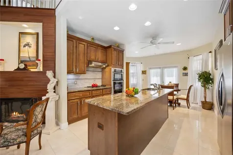 1621 Dr Martin Luther King Way Sarasota FL 34234