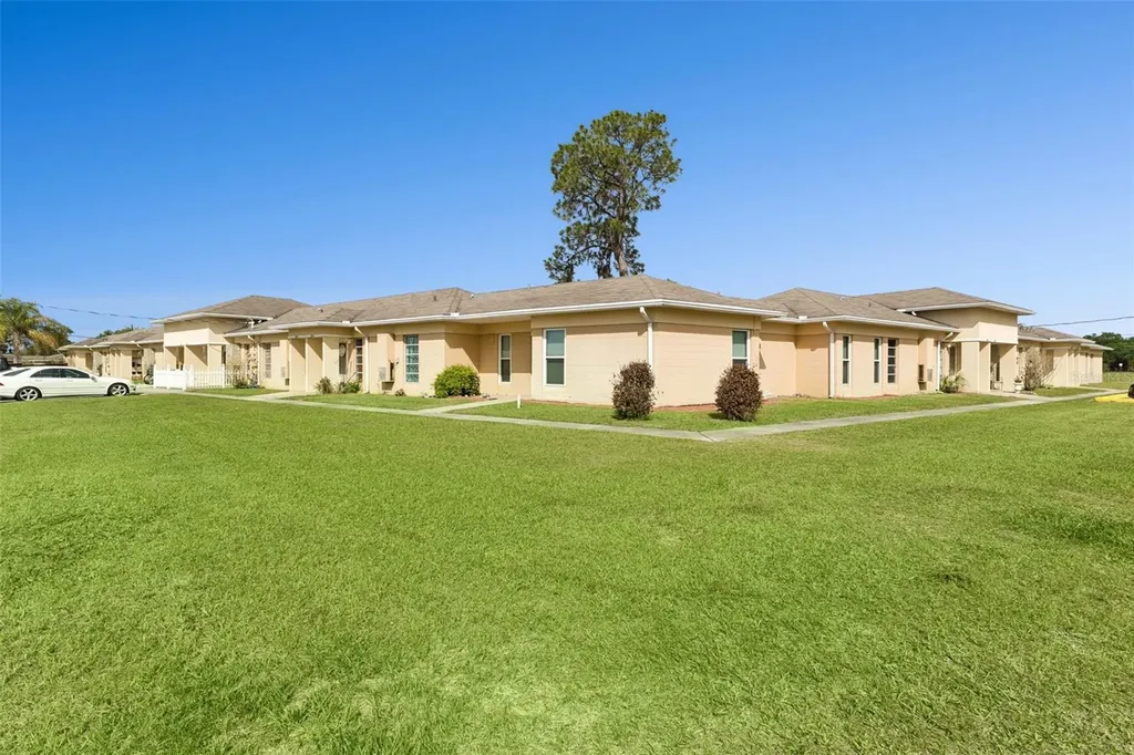 3821 Club Circle Lake Wales FL 33898