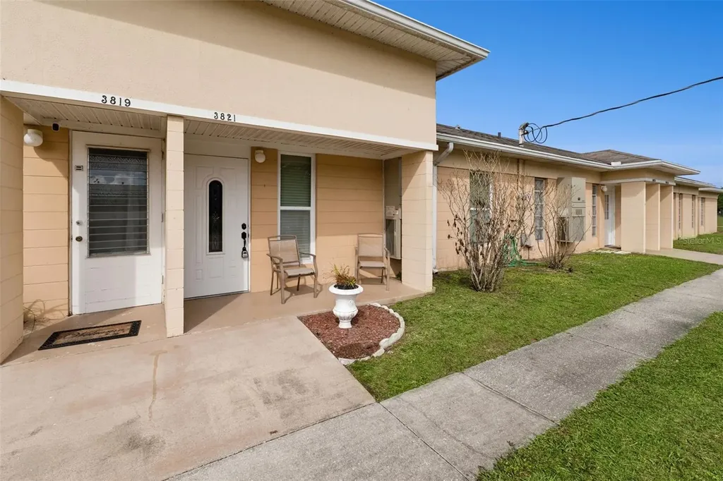 3821 Club Circle Lake Wales FL 33898