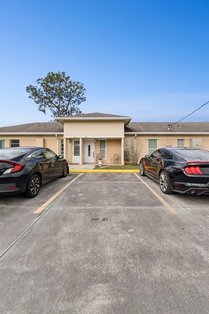 3821 Club Circle Lake Wales FL 33898