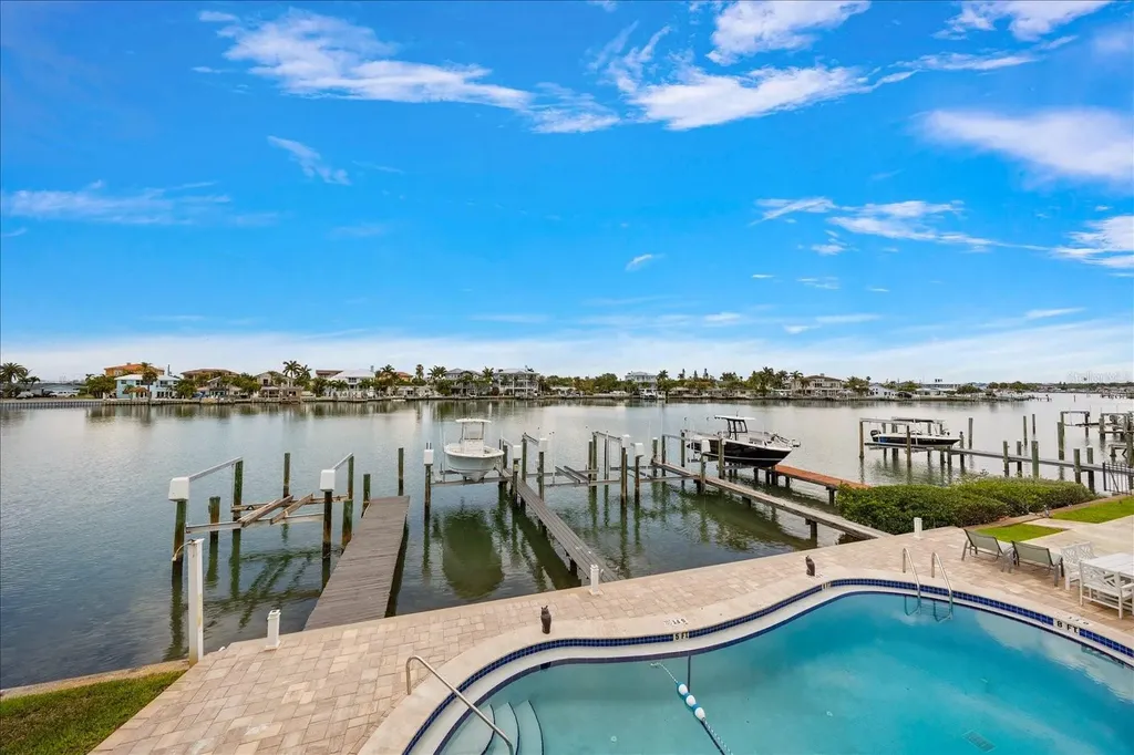 2515 Bay Boulevard Indian Rocks Beach FL 33785