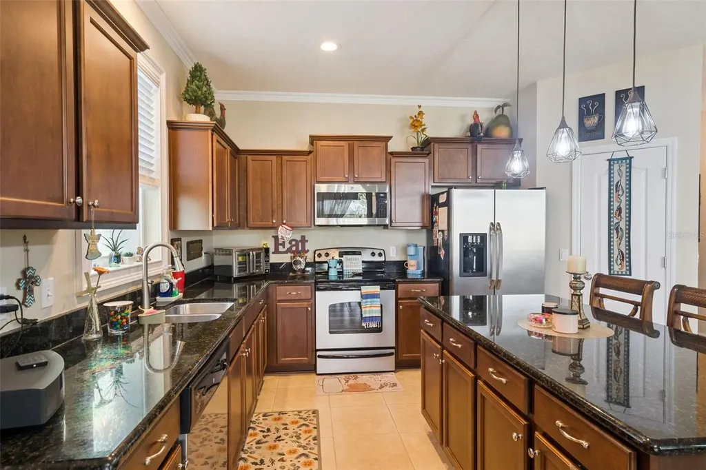 706 Barefoot Bay Loop Groveland FL 34736