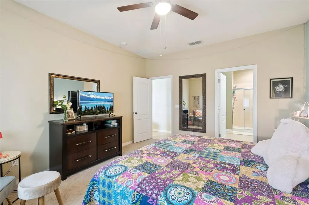 706 Barefoot Bay Loop Groveland FL 34736