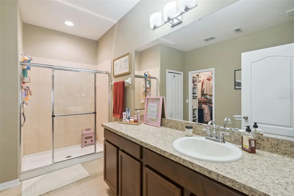 706 Barefoot Bay Loop Groveland FL 34736