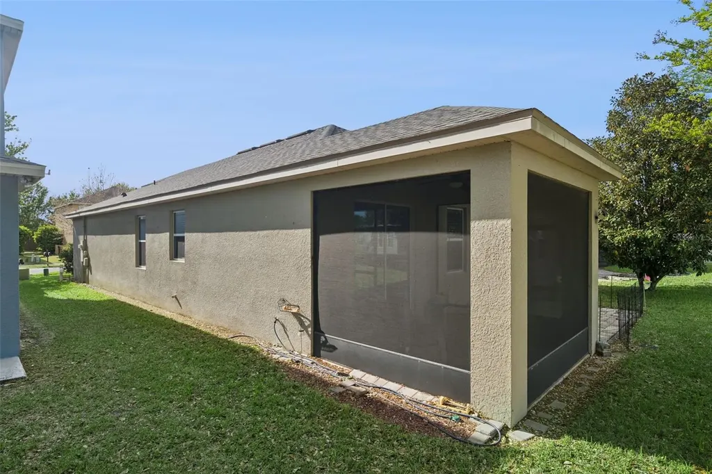 706 Barefoot Bay Loop Groveland FL 34736