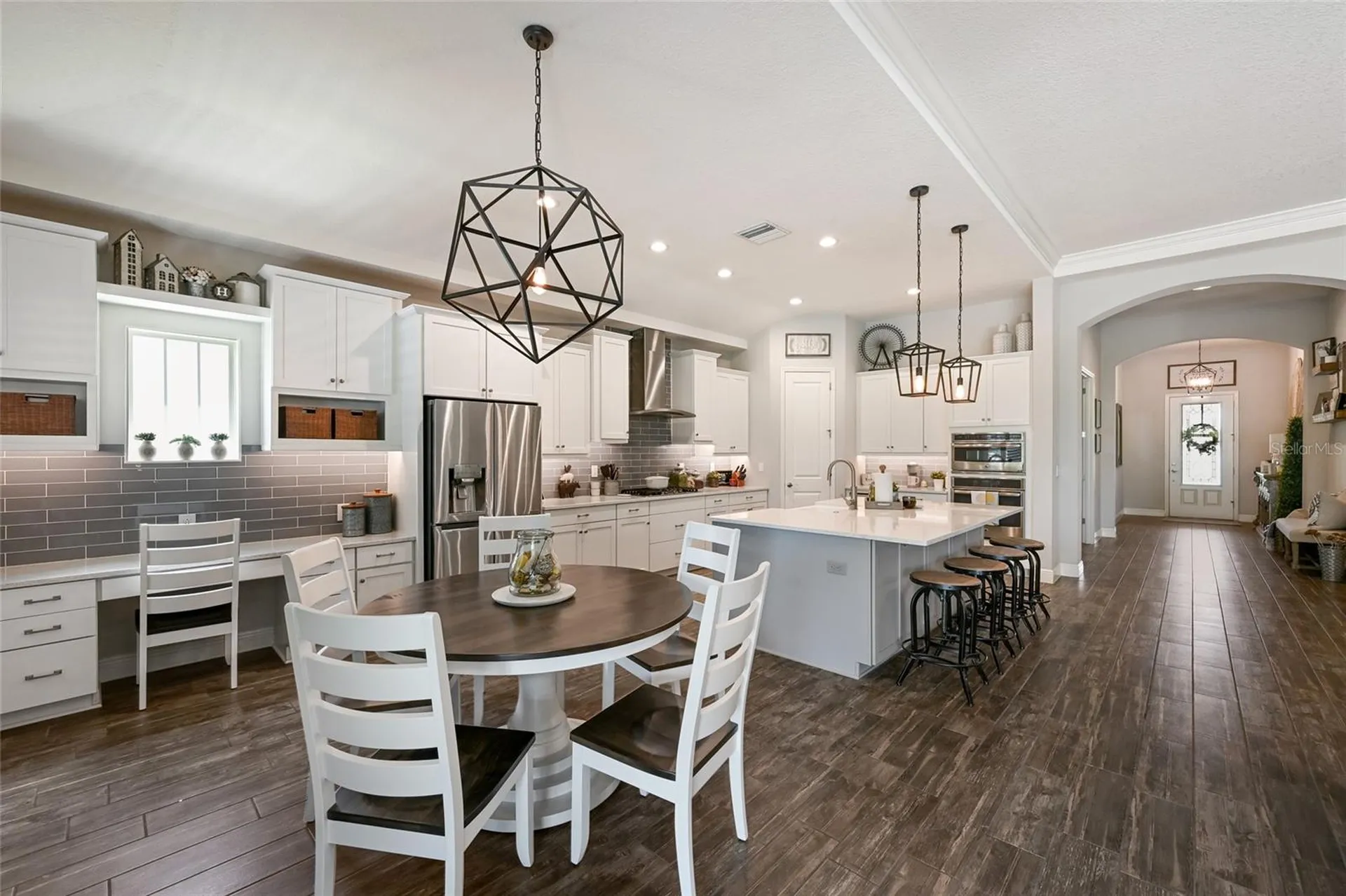 6117 Shadowlake Drive Apollo Beach FL 33572
