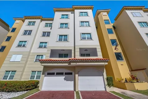 6690 Road Royal Palm Cond. Vega Alta PR 00692