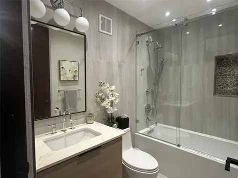 6690 Road Royal Palm Cond. Vega Alta PR 00692