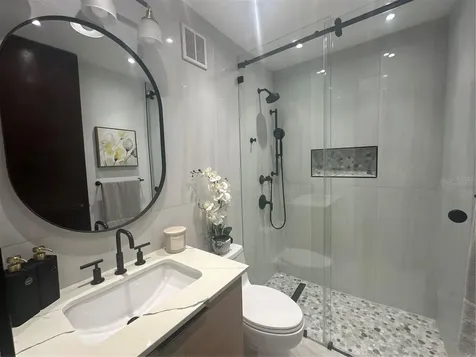 6690 Road Royal Palm Cond. Vega Alta PR 00692