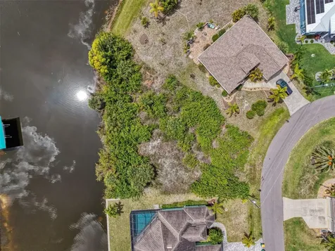 15304 Hennipen Circle Port Charlotte FL 33981