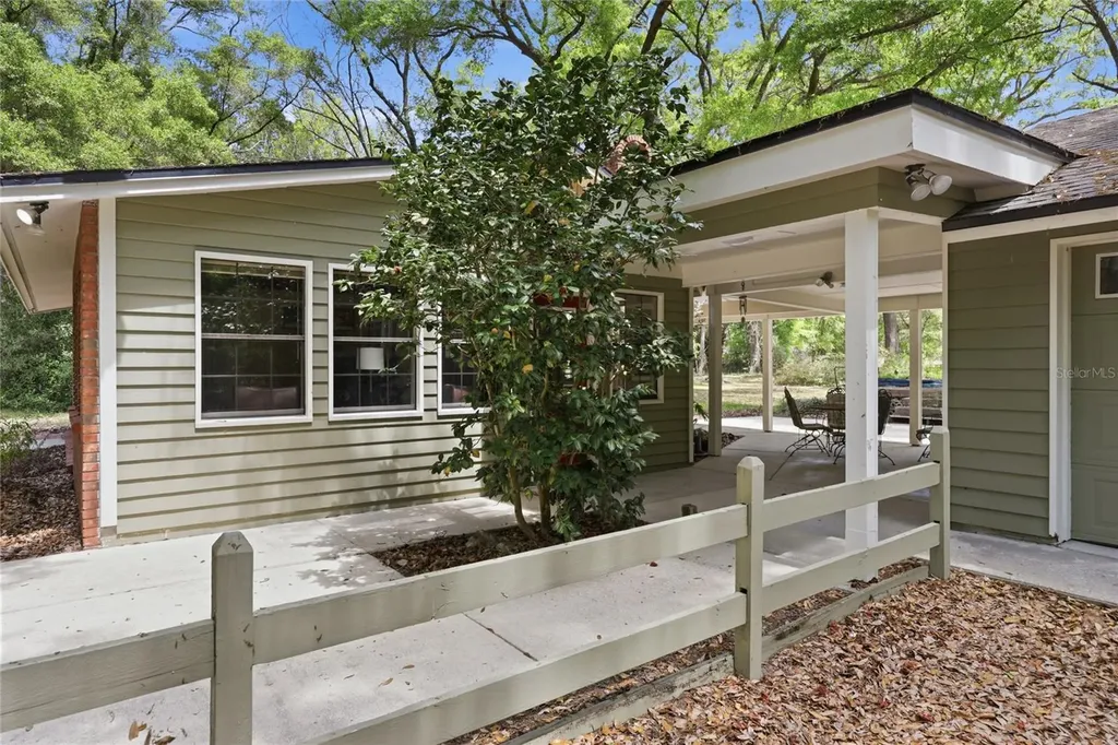 17611 NW 266th Street High Springs FL 32643