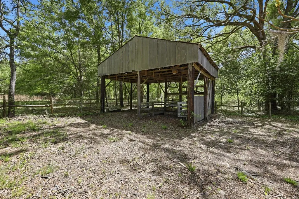 17611 NW 266th Street High Springs FL 32643