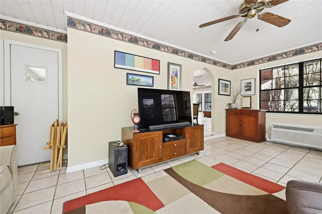 17611 NW 266th Street High Springs FL 32643
