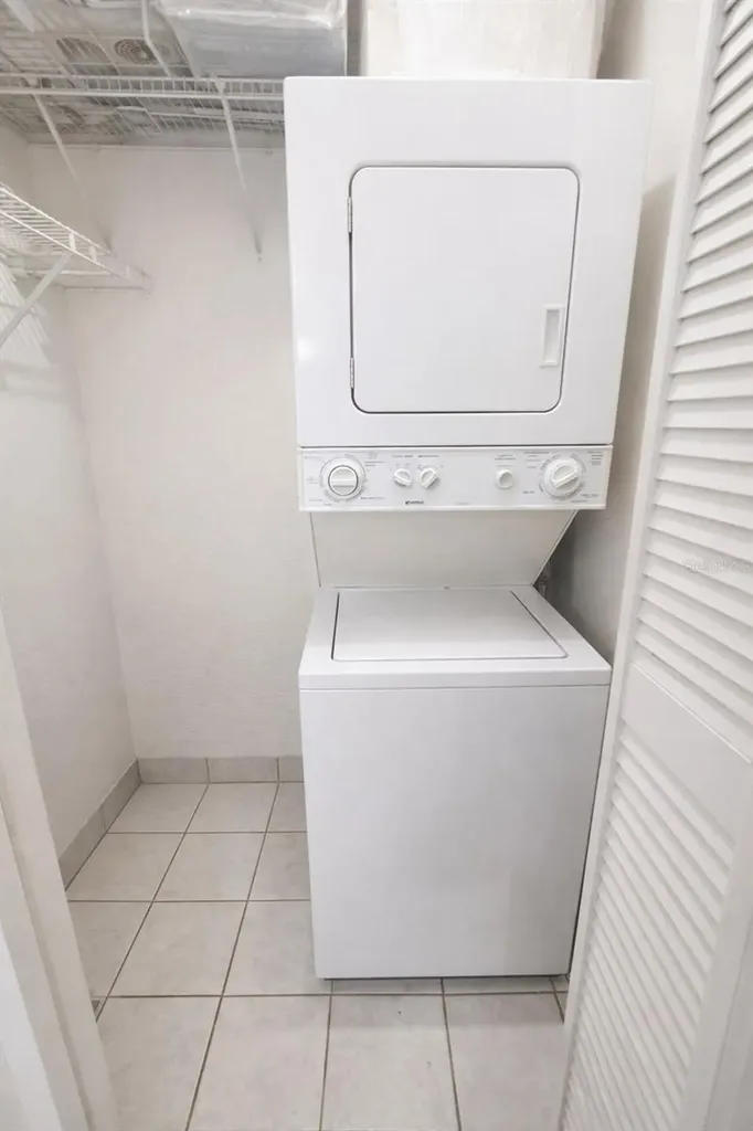 1428 Arrowhead Circle W Clearwater FL 33759