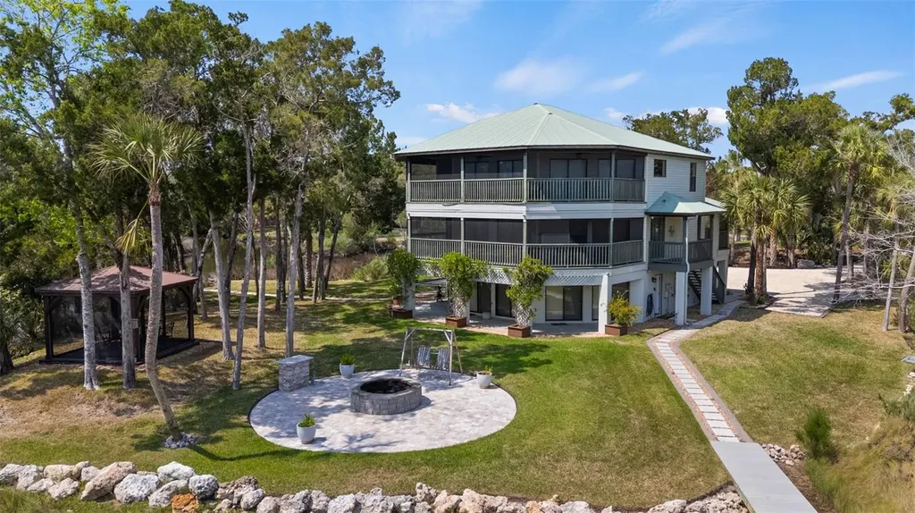 6730 S Beagle Drive Homosassa FL 34448