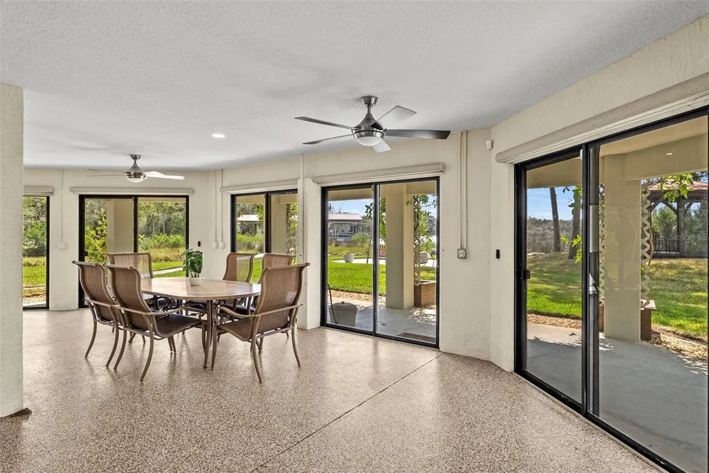 6730 S Beagle Drive Homosassa FL 34448
