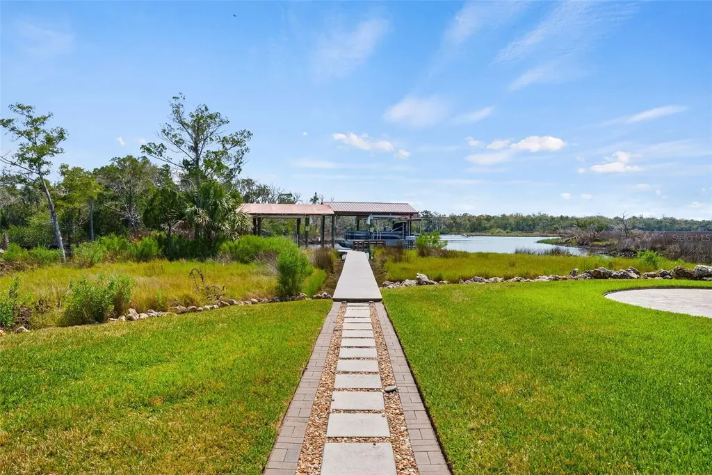 6730 S Beagle Drive Homosassa FL 34448