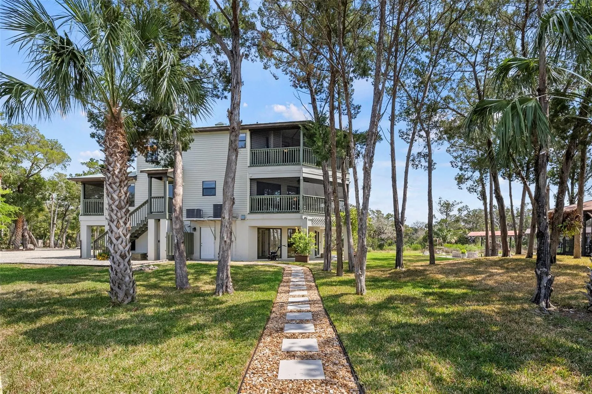 6730 S Beagle Drive Homosassa FL 34448