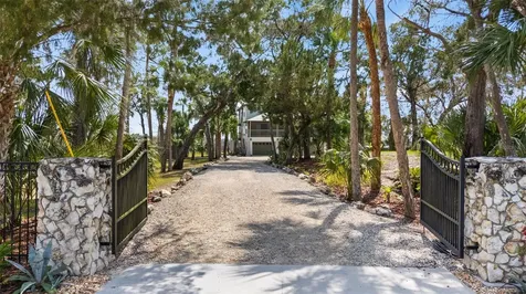 6730 S Beagle Drive Homosassa FL 34448