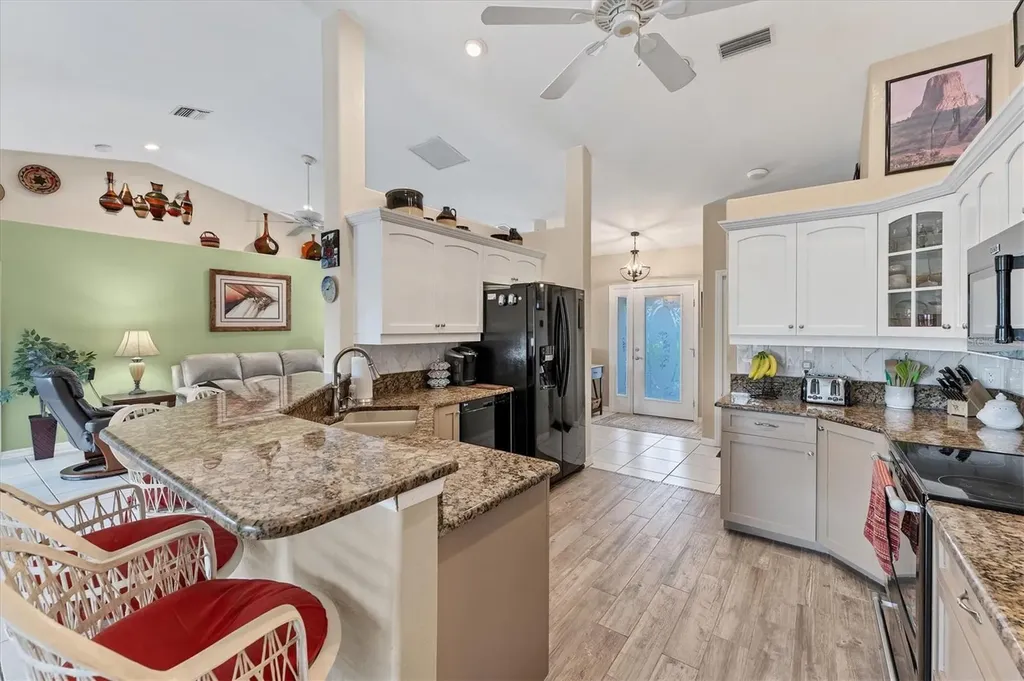 2555 Dixon Terrace Port Charlotte FL 33981