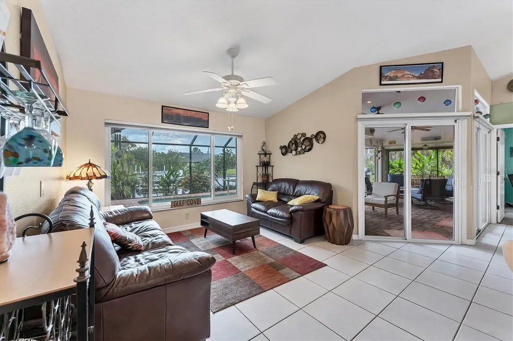 2555 Dixon Terrace Port Charlotte FL 33981