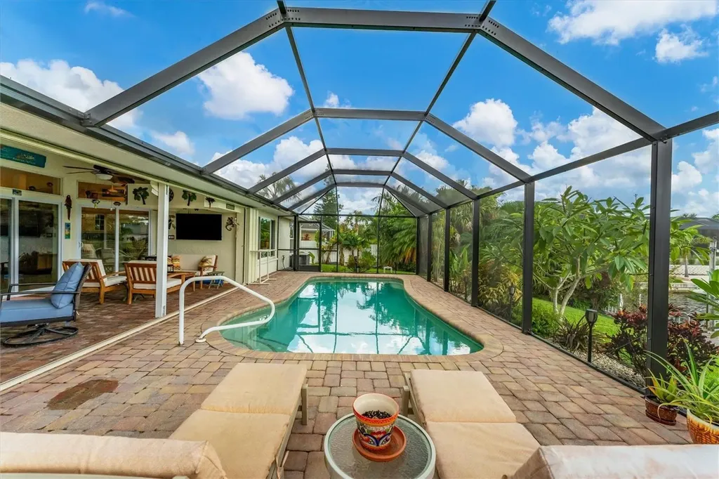 2555 Dixon Terrace Port Charlotte FL 33981