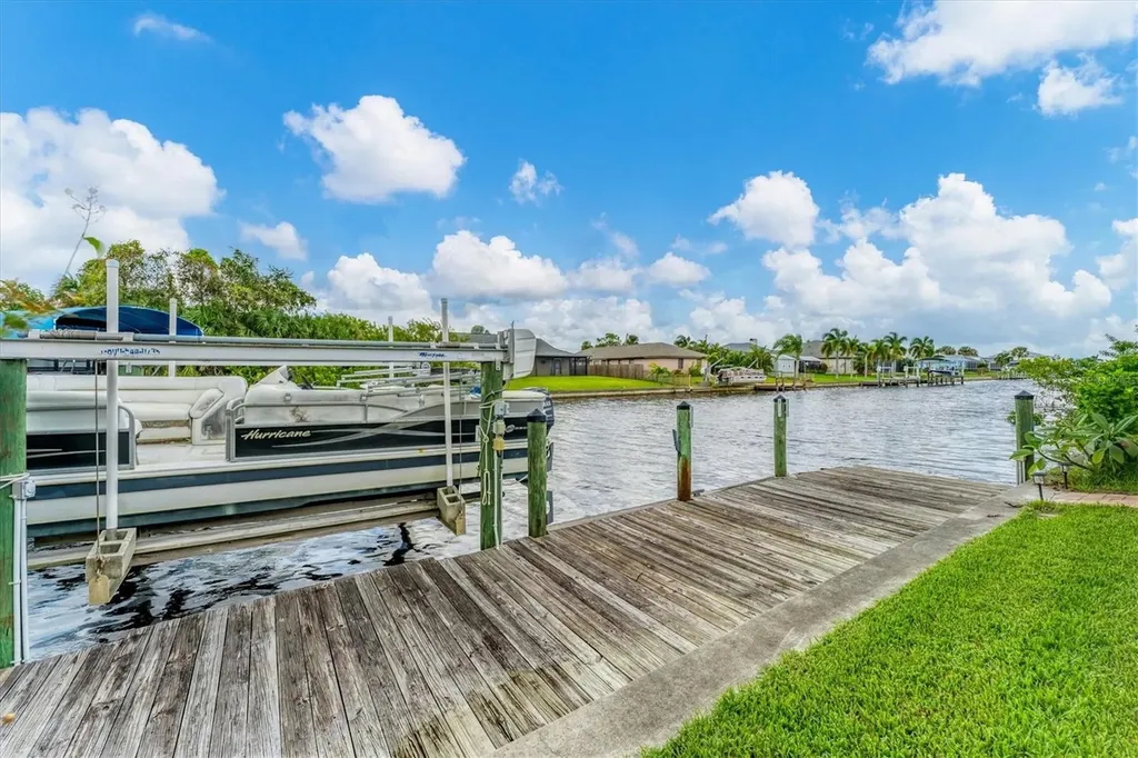2555 Dixon Terrace Port Charlotte FL 33981