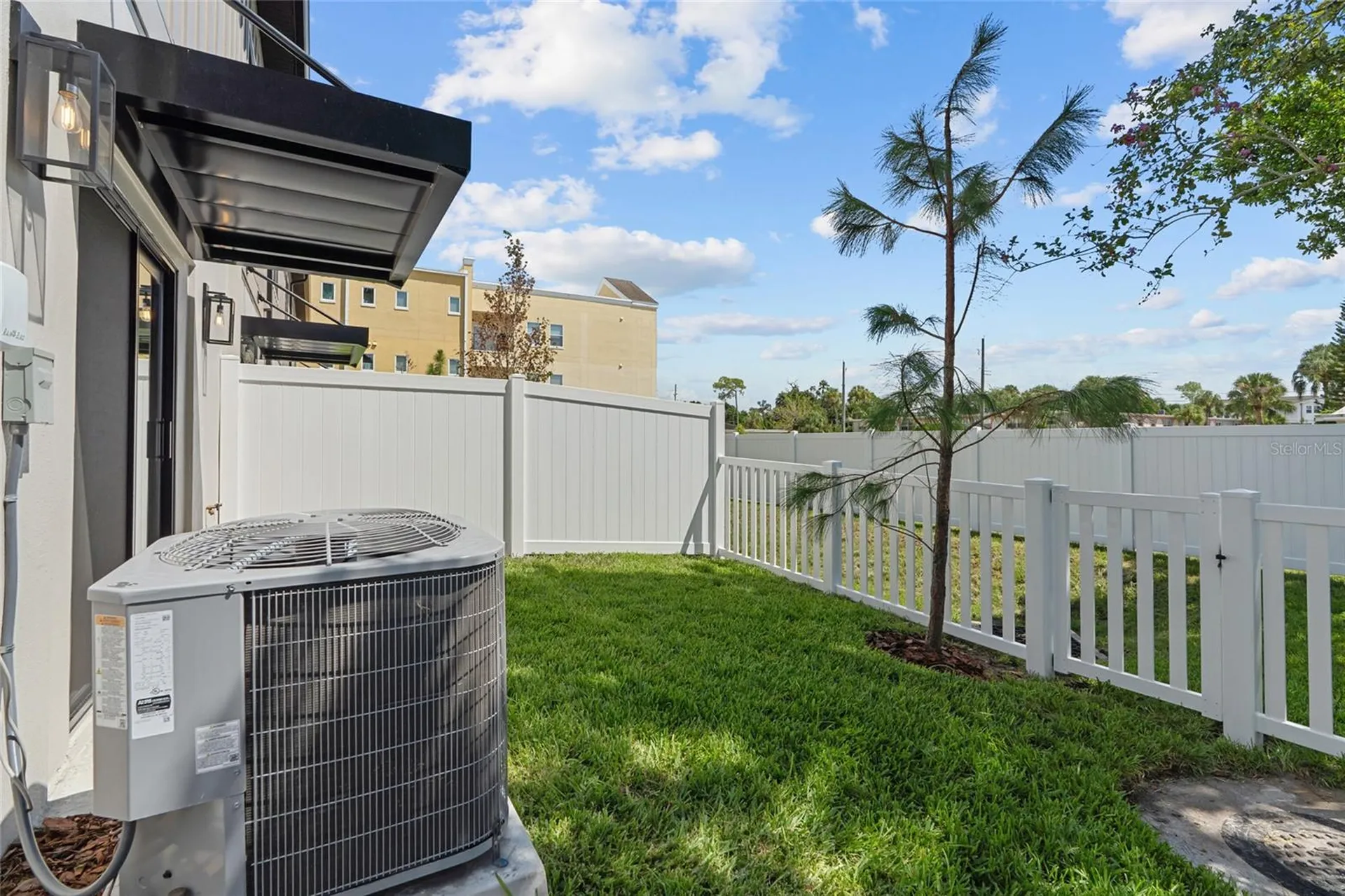 4308 W Gray Street Tampa FL 33609