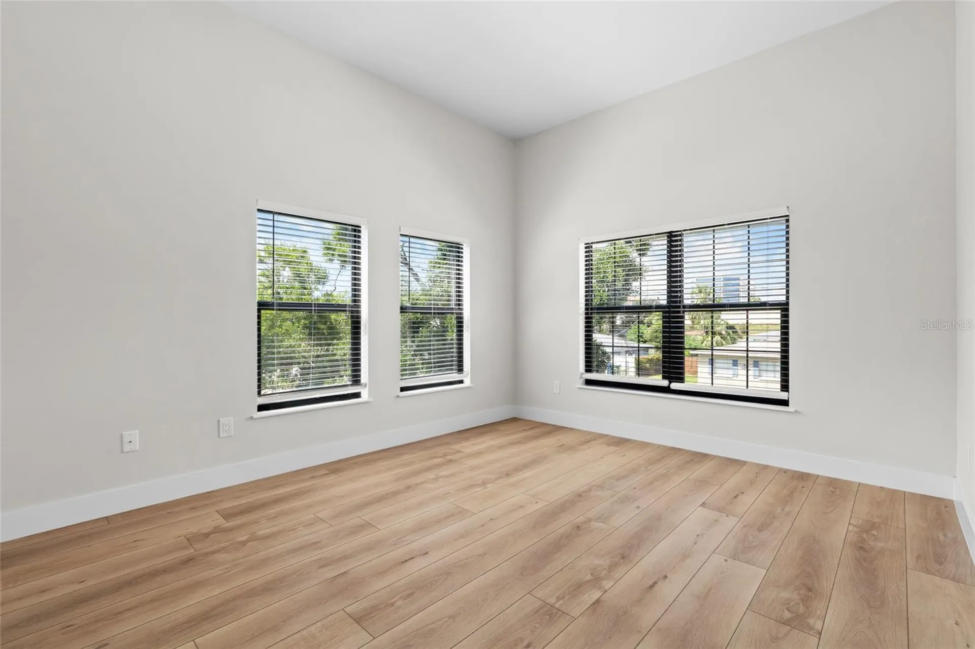 4308 W Gray Street Tampa FL 33609