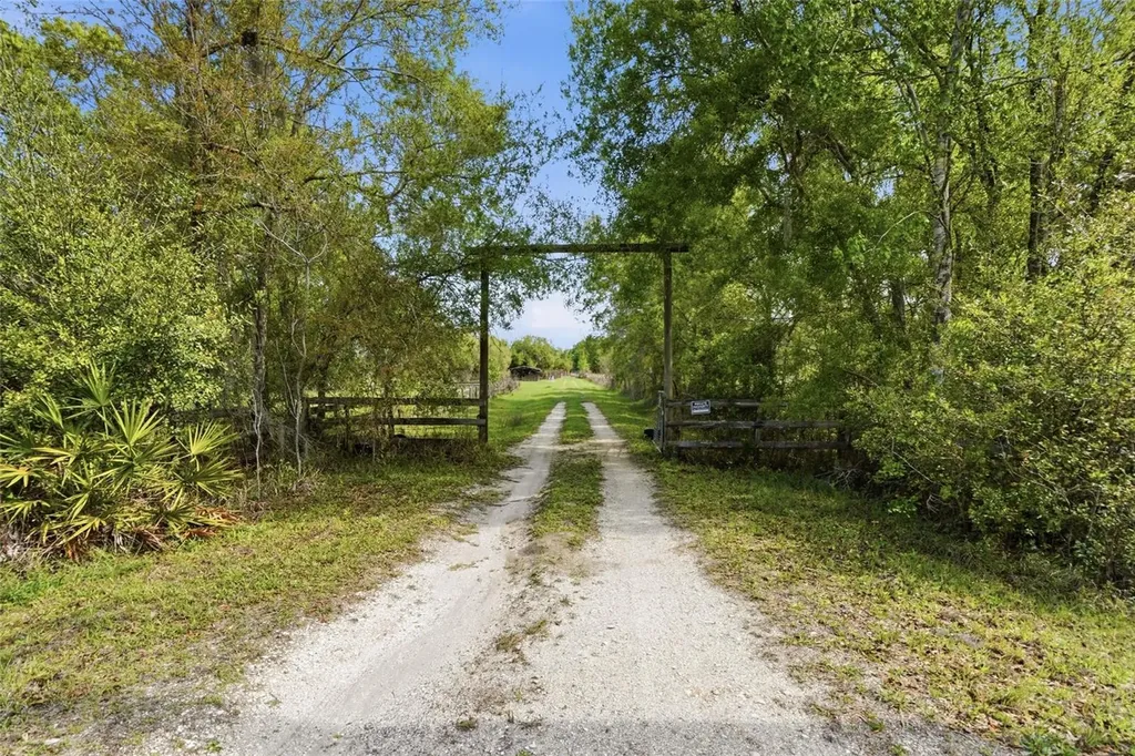 32430-32400 Taylor Grade Road Duette FL 34219