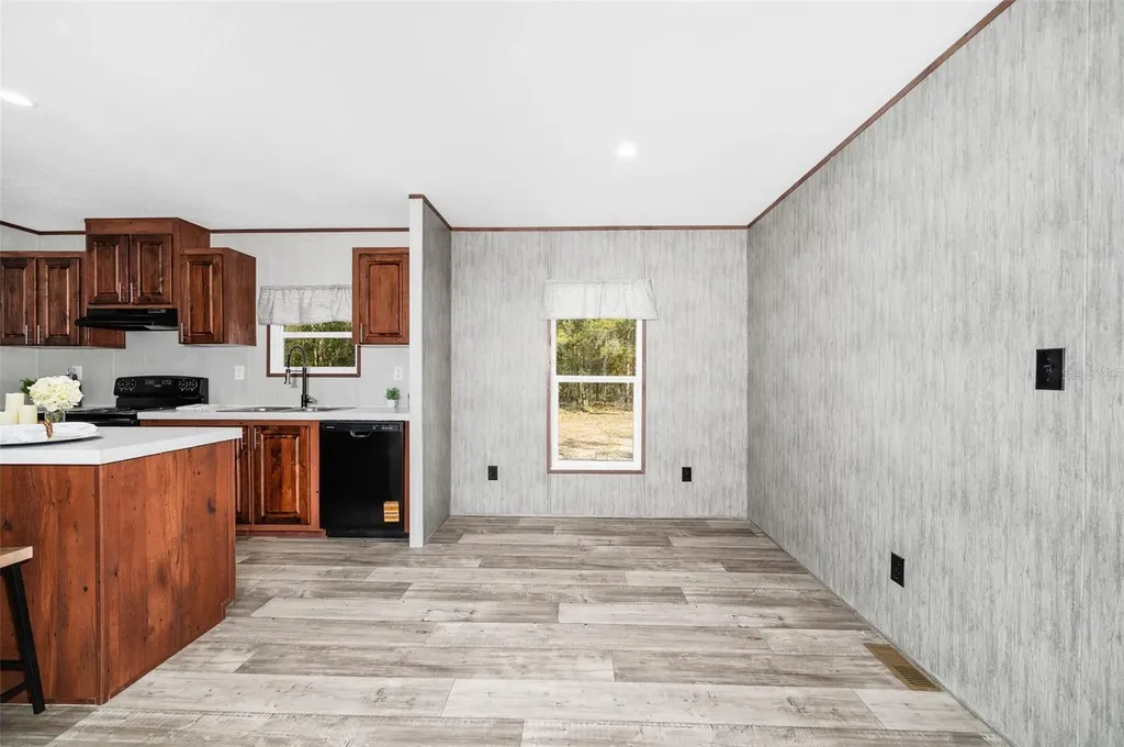 6951 NE 104 Court Bronson FL 32621