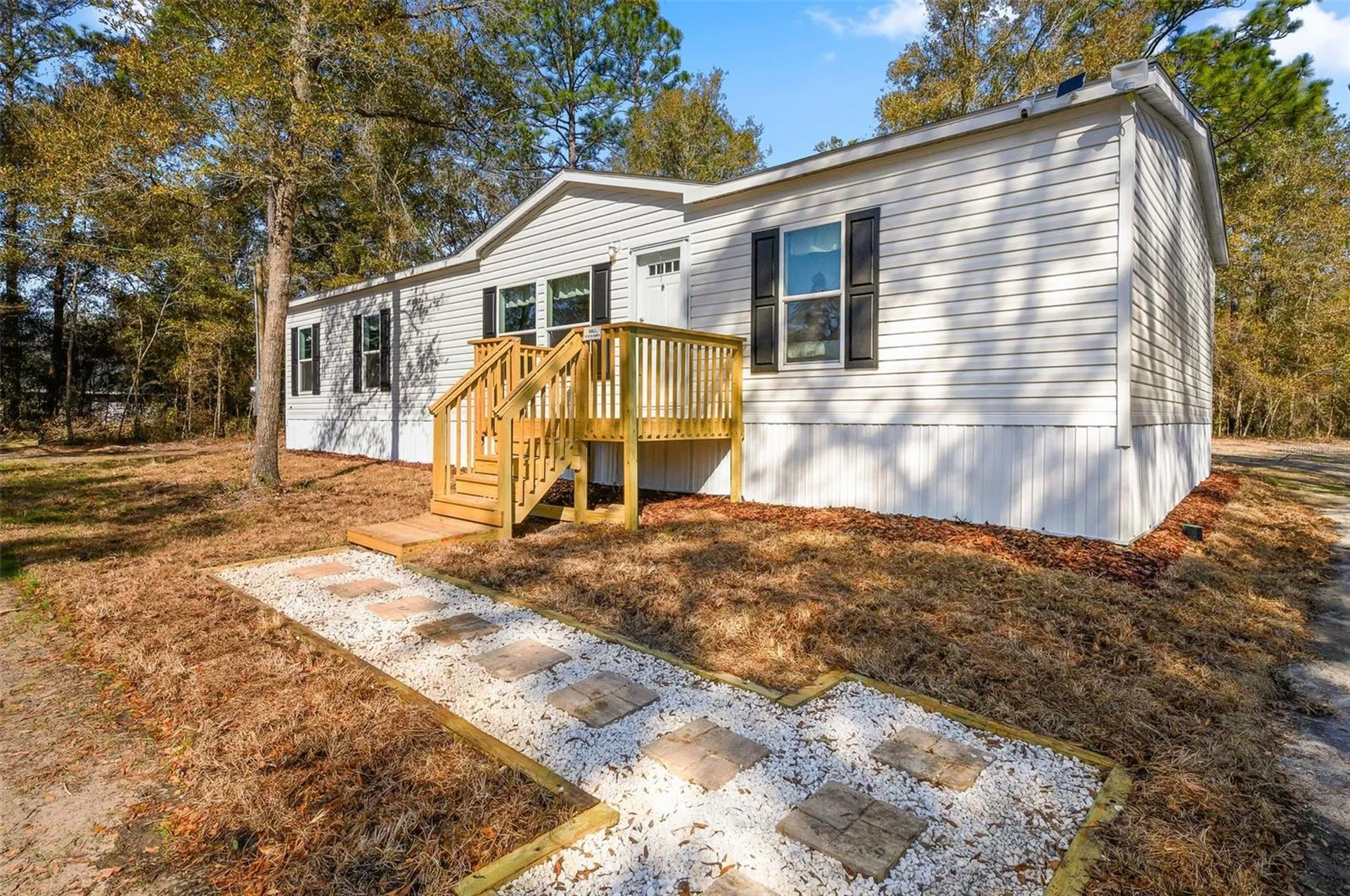 6951 NE 104 Court Bronson FL 32621
