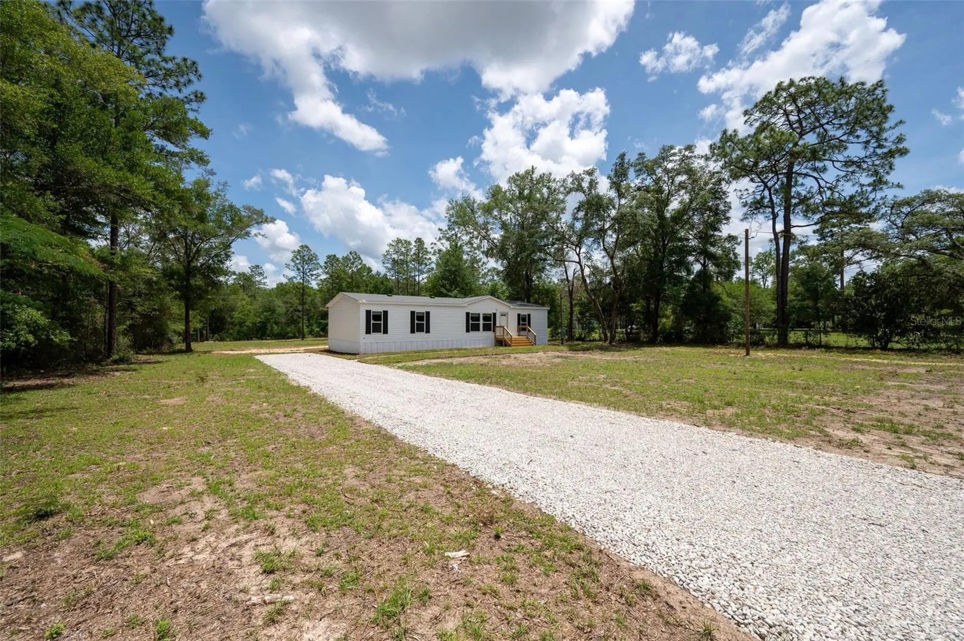 6951 NE 104 Court Bronson FL 32621