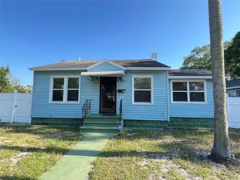 4754 1st Avenue N St Petersburg FL 33713