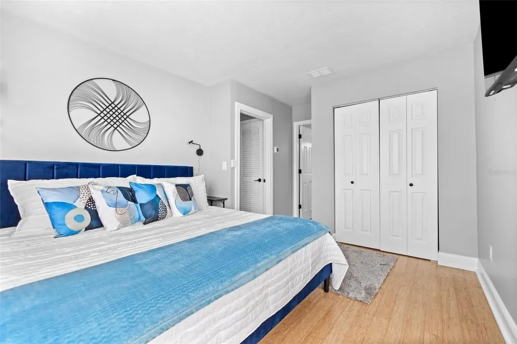 3443 Clark Road Sarasota FL 34231