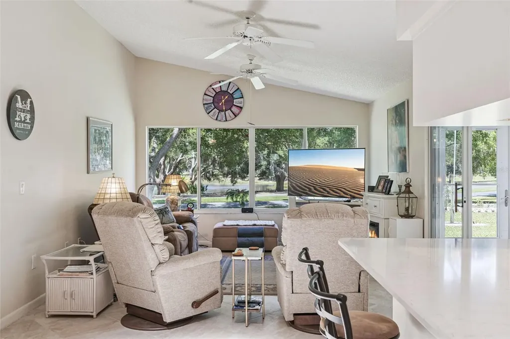 25933 Newcombe Circle Leesburg FL 34748