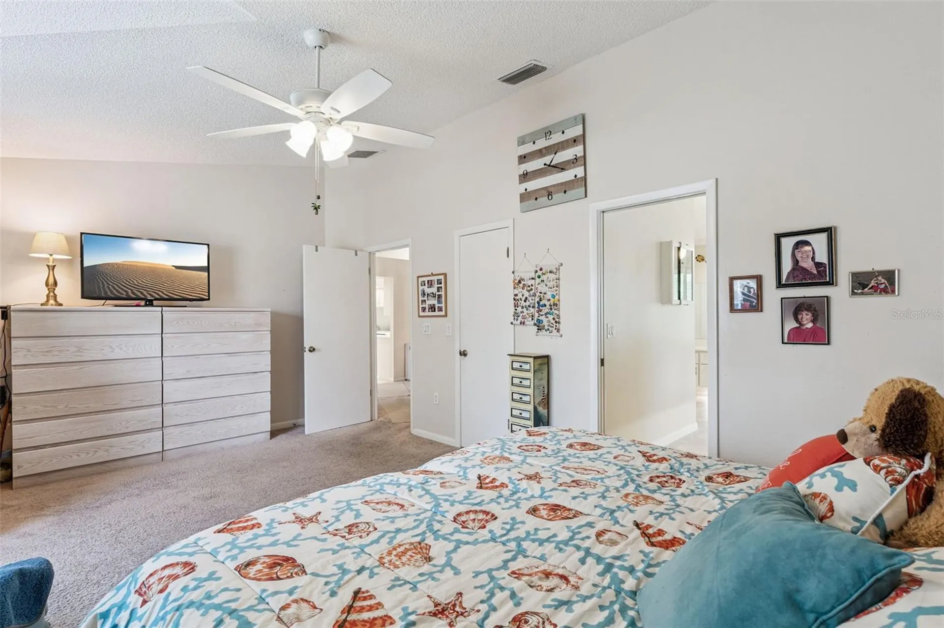 25933 Newcombe Circle Leesburg FL 34748