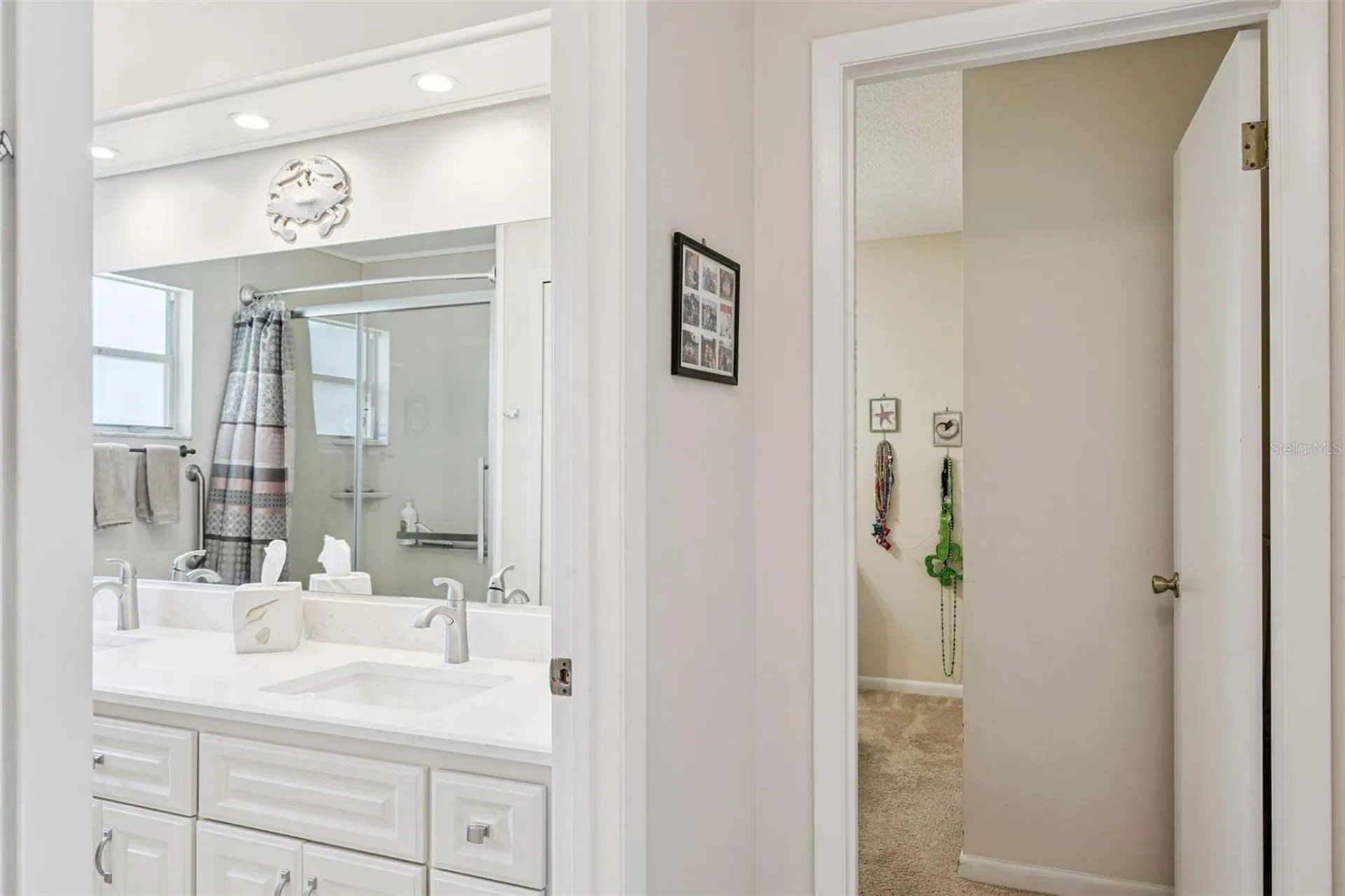 25933 Newcombe Circle Leesburg FL 34748