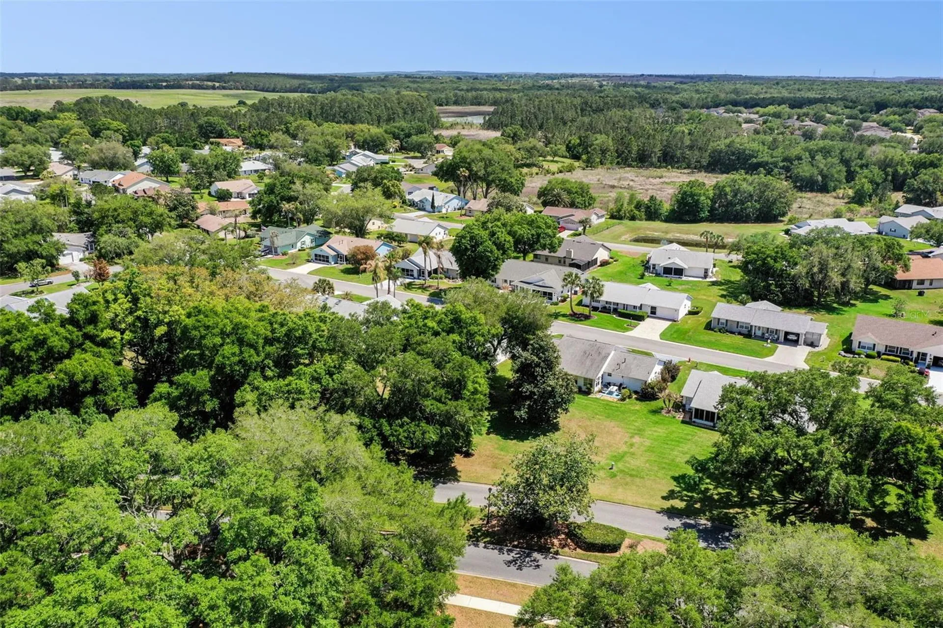 25933 Newcombe Circle Leesburg FL 34748