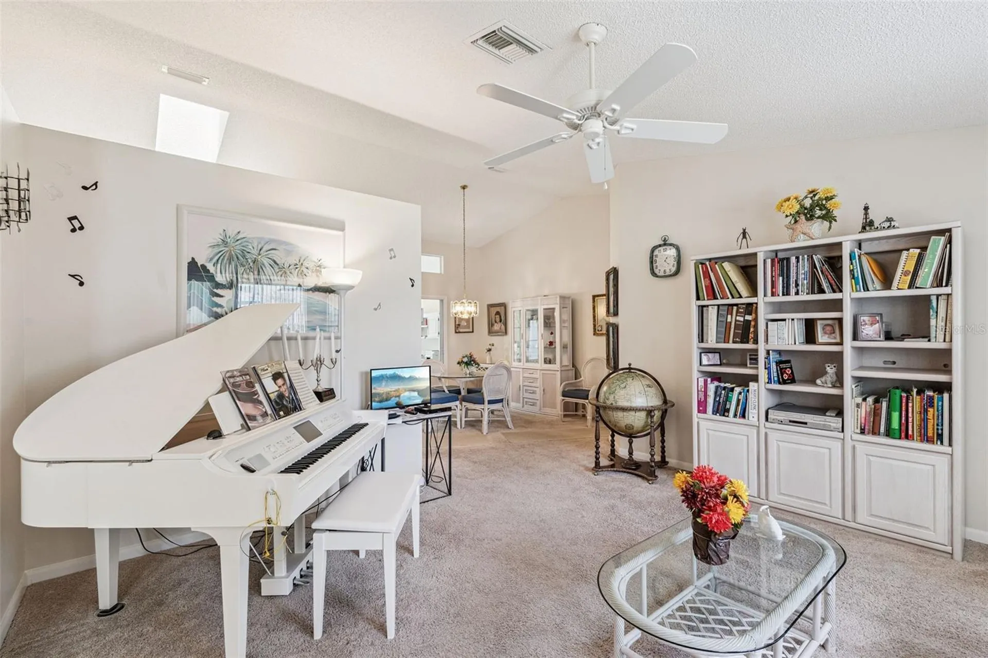25933 Newcombe Circle Leesburg FL 34748